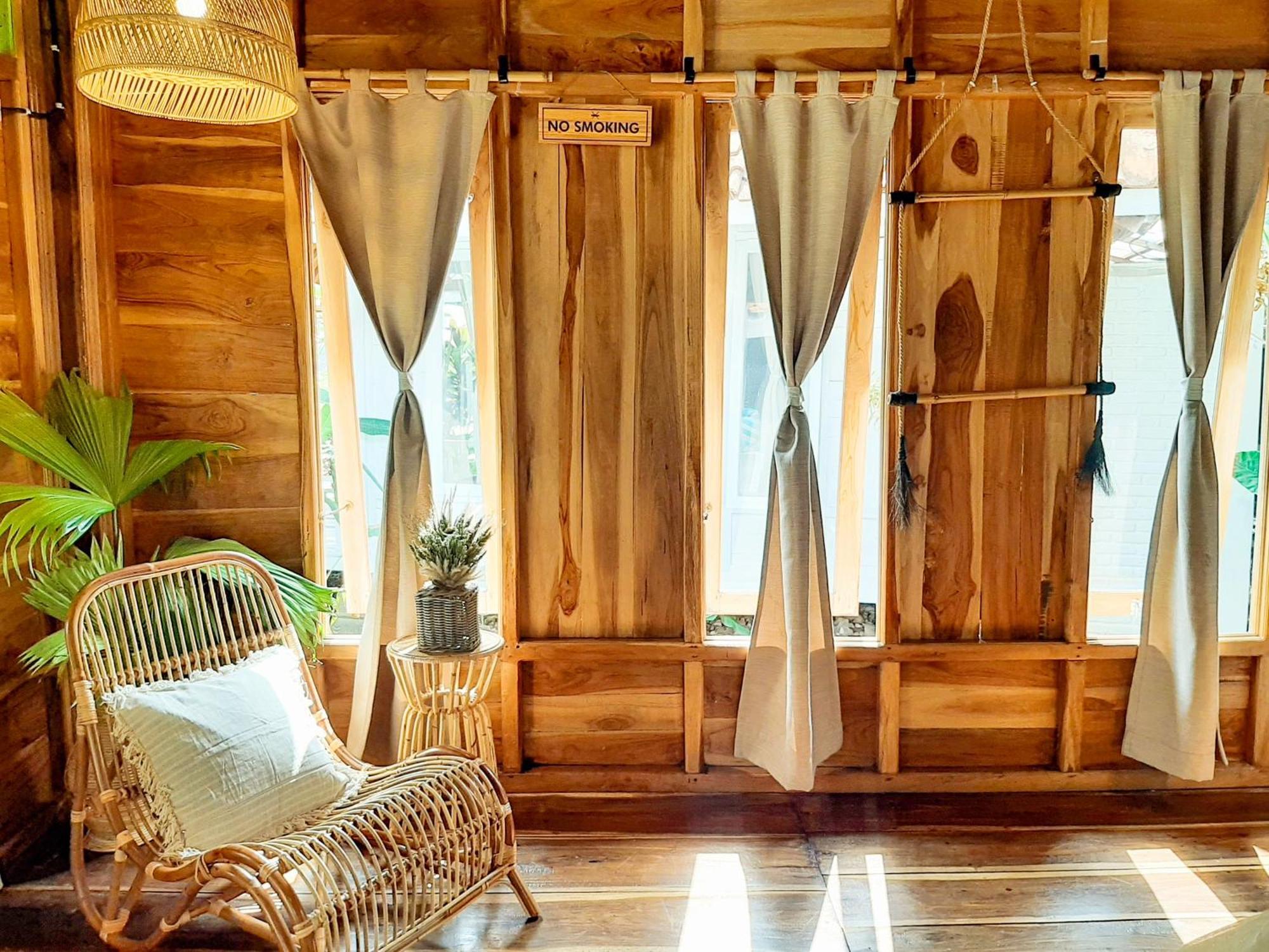 Janur Bungalow Маґеланґ Номер фото