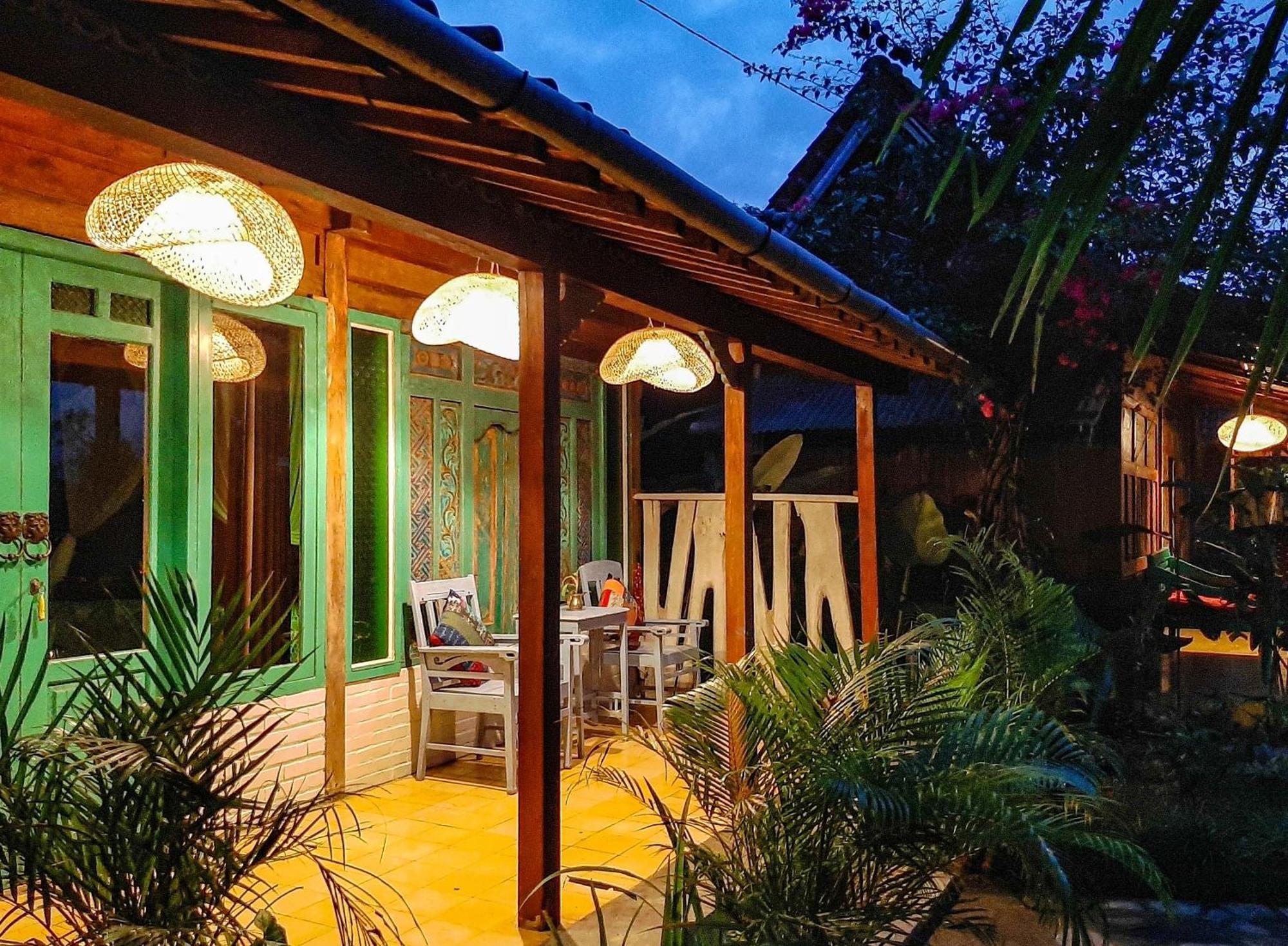 Janur Bungalow Маґеланґ Номер фото