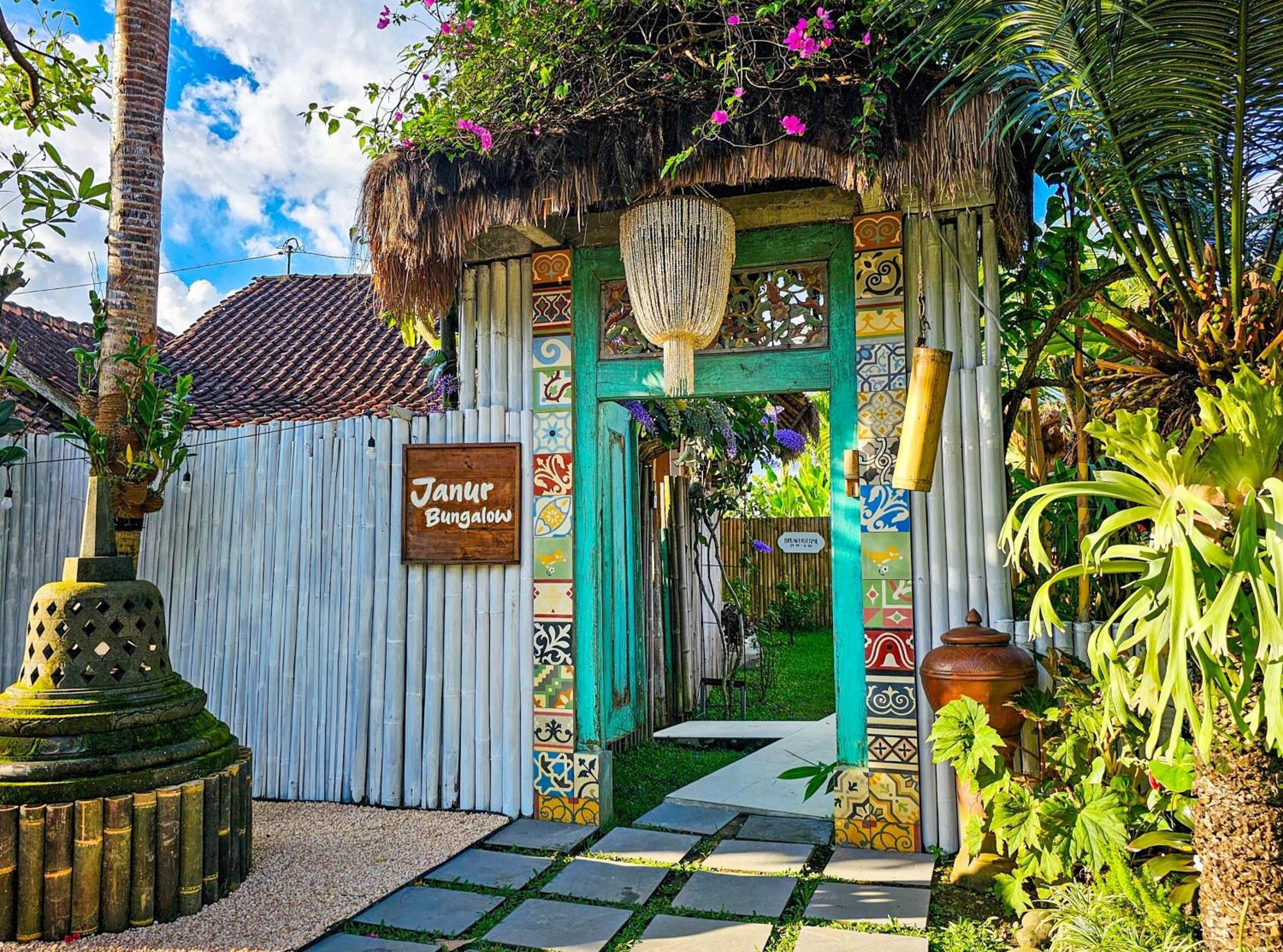 Janur Bungalow Маґеланґ Екстер'єр фото